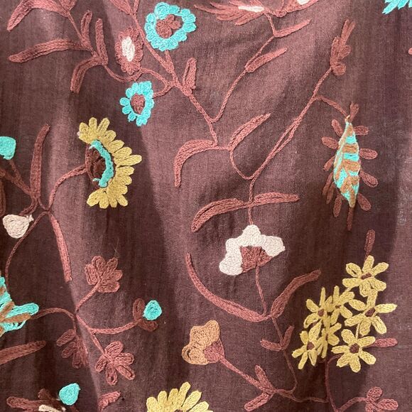 Selection Privee Vintage  Wool  Floral embroidered  Wrap Scarf approx. 27” X 80” - Picture 4 of 10